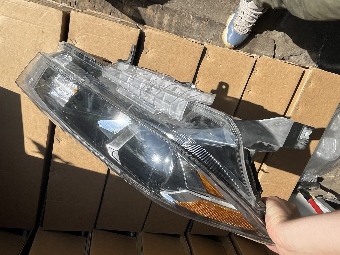 2016-2018 Nissan Maxima Headlight Right Side (passenger )