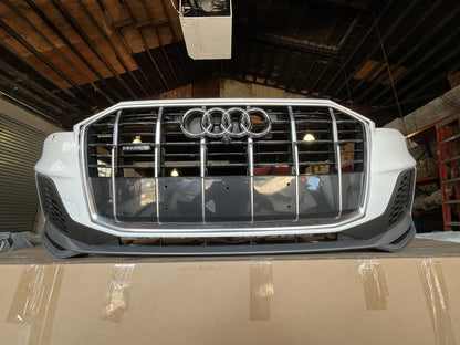 2020 - 2024 Audi Q7 Front Bumper Cover Assembly White, And Black