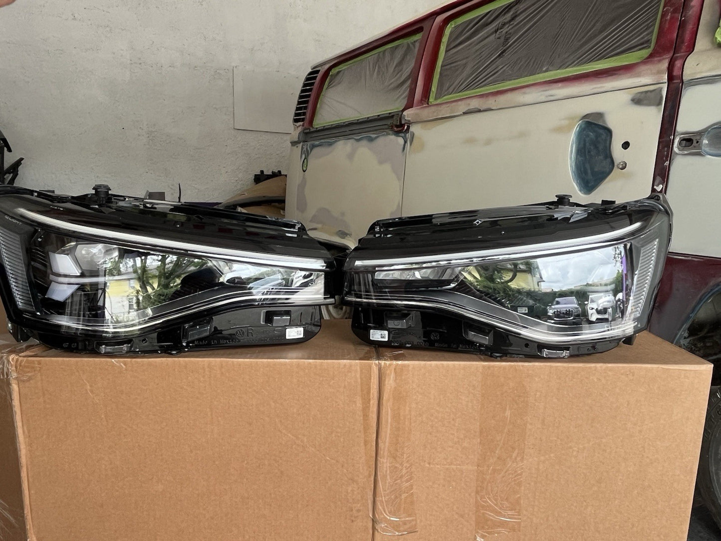 2025 Volkswagen VW TOS headlights Set OEM  NO RETURNS