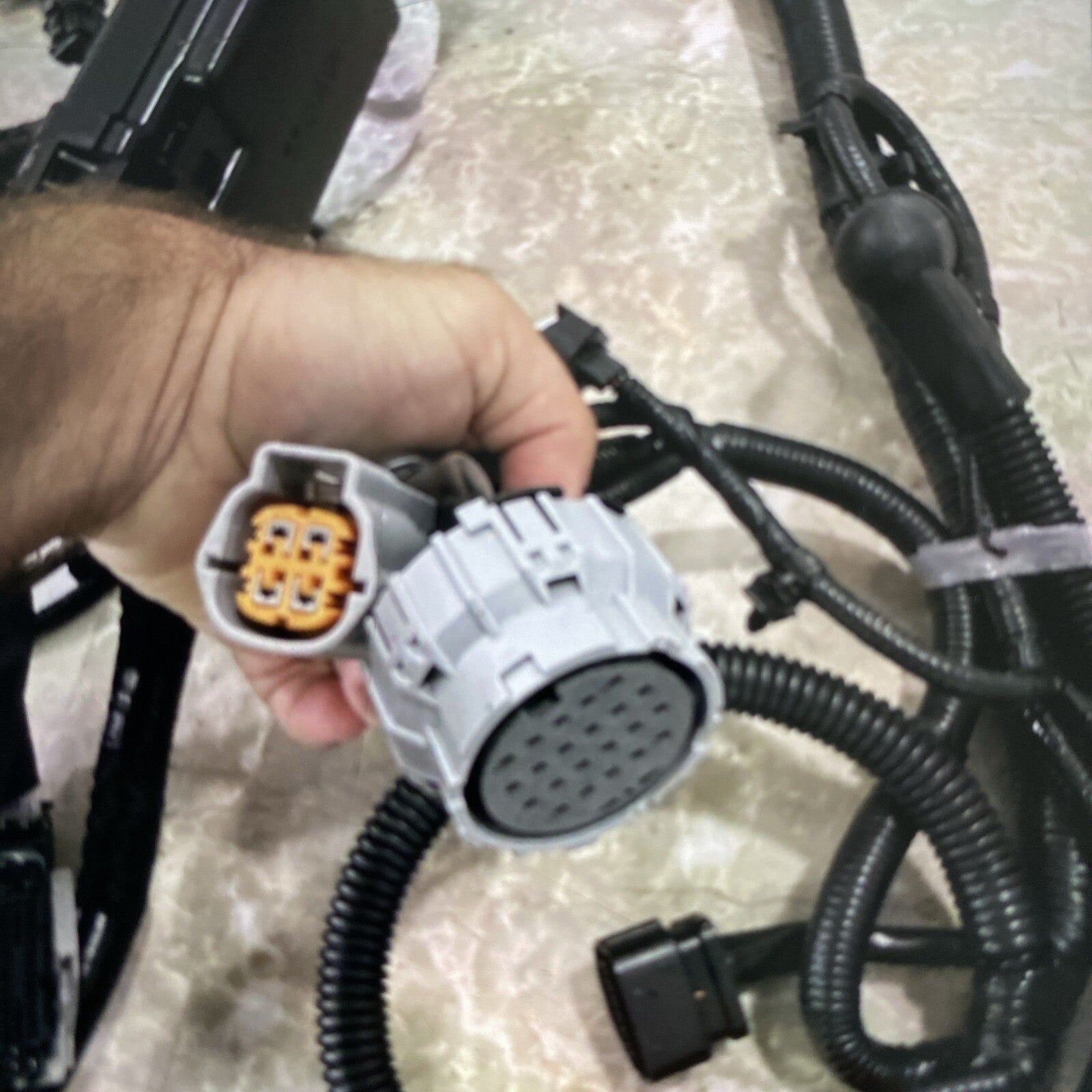 Genuine Mitsubishi Engine Harness MQ718393 2022 2023 2024 Mitsubishi Outlander