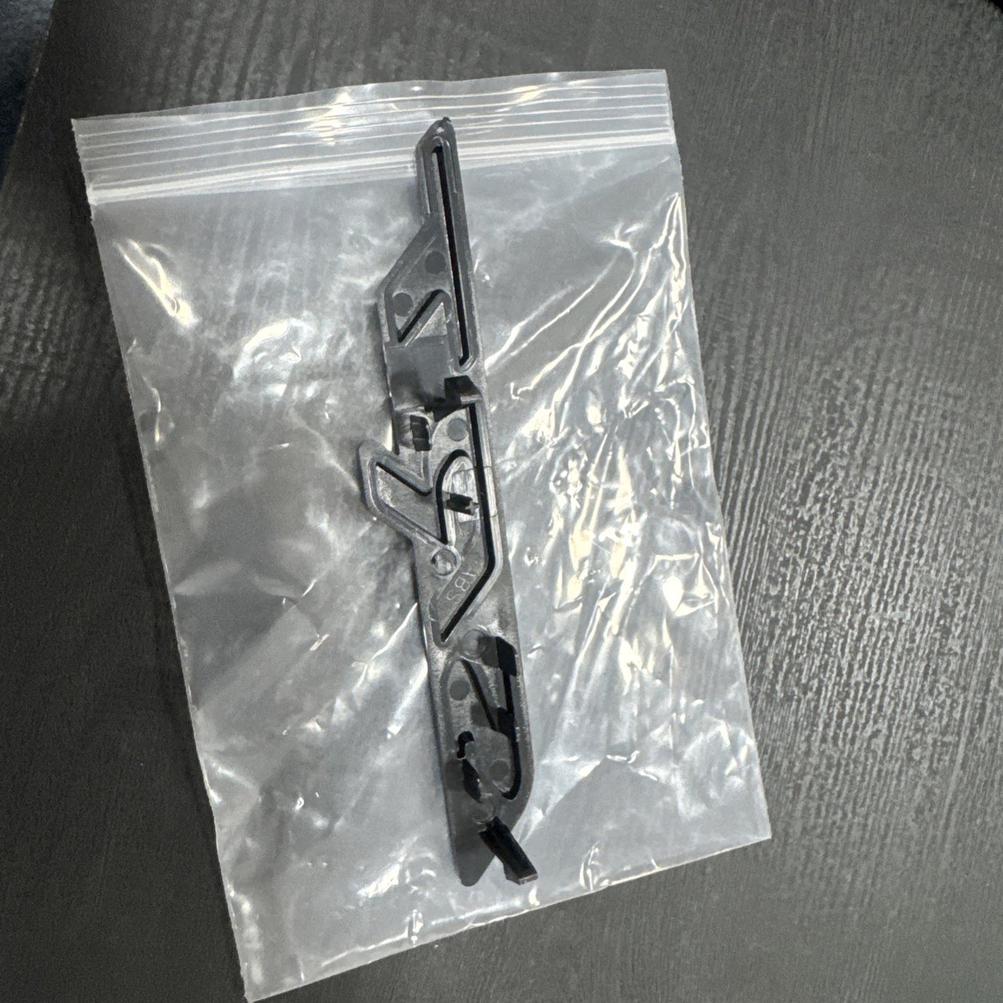 For Dodge Durango 2018-2020 Dodge 68309607AA Front Grille Emblem