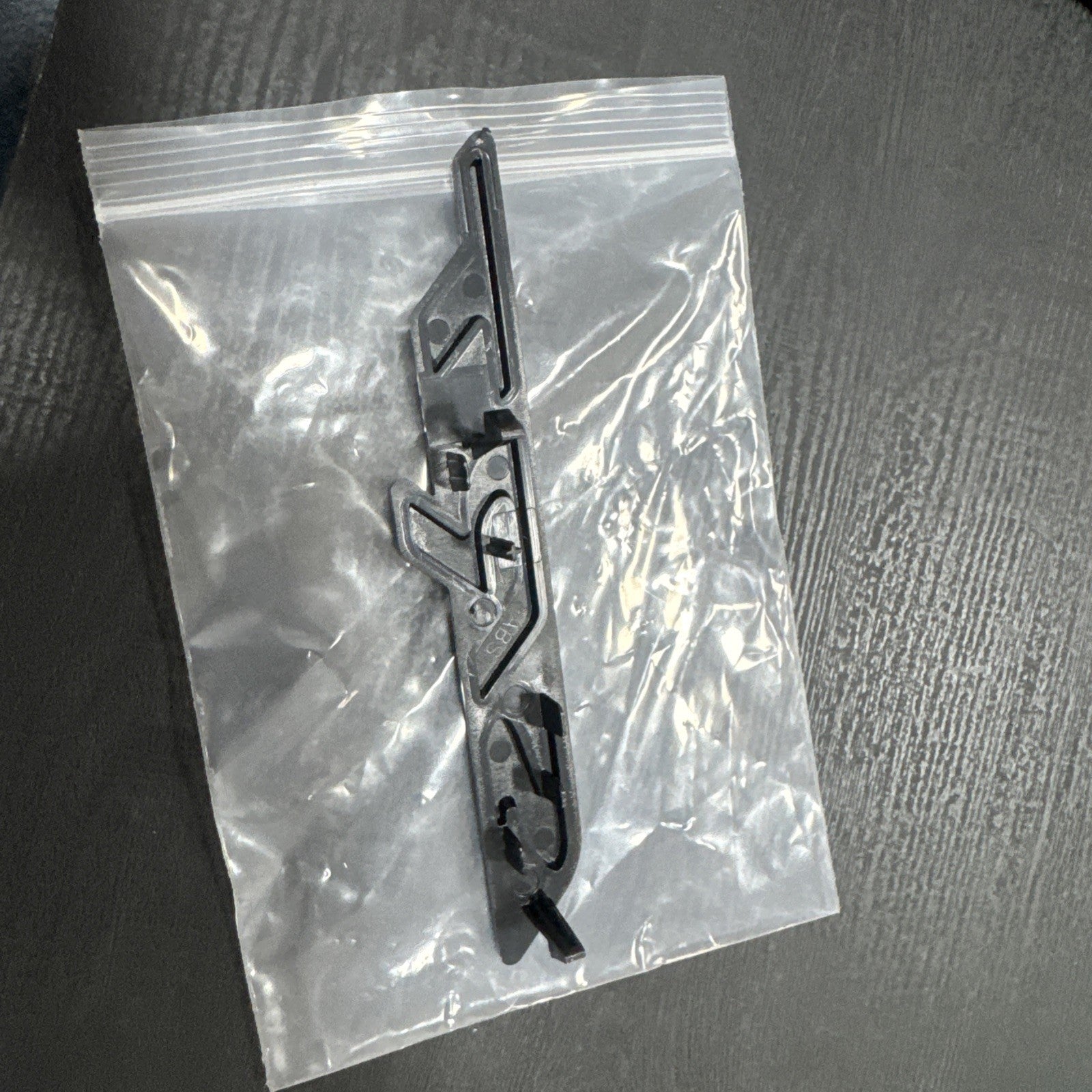 For Dodge Durango 2018-2020 Dodge 68309607AA Front Grille Emblem