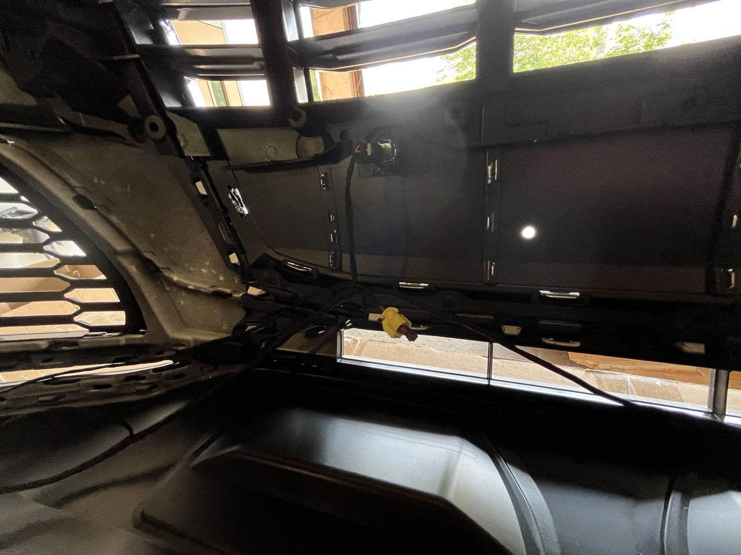 2020 - 2024 Audi Q7 Front Bumper Cover Assembly White, And Black