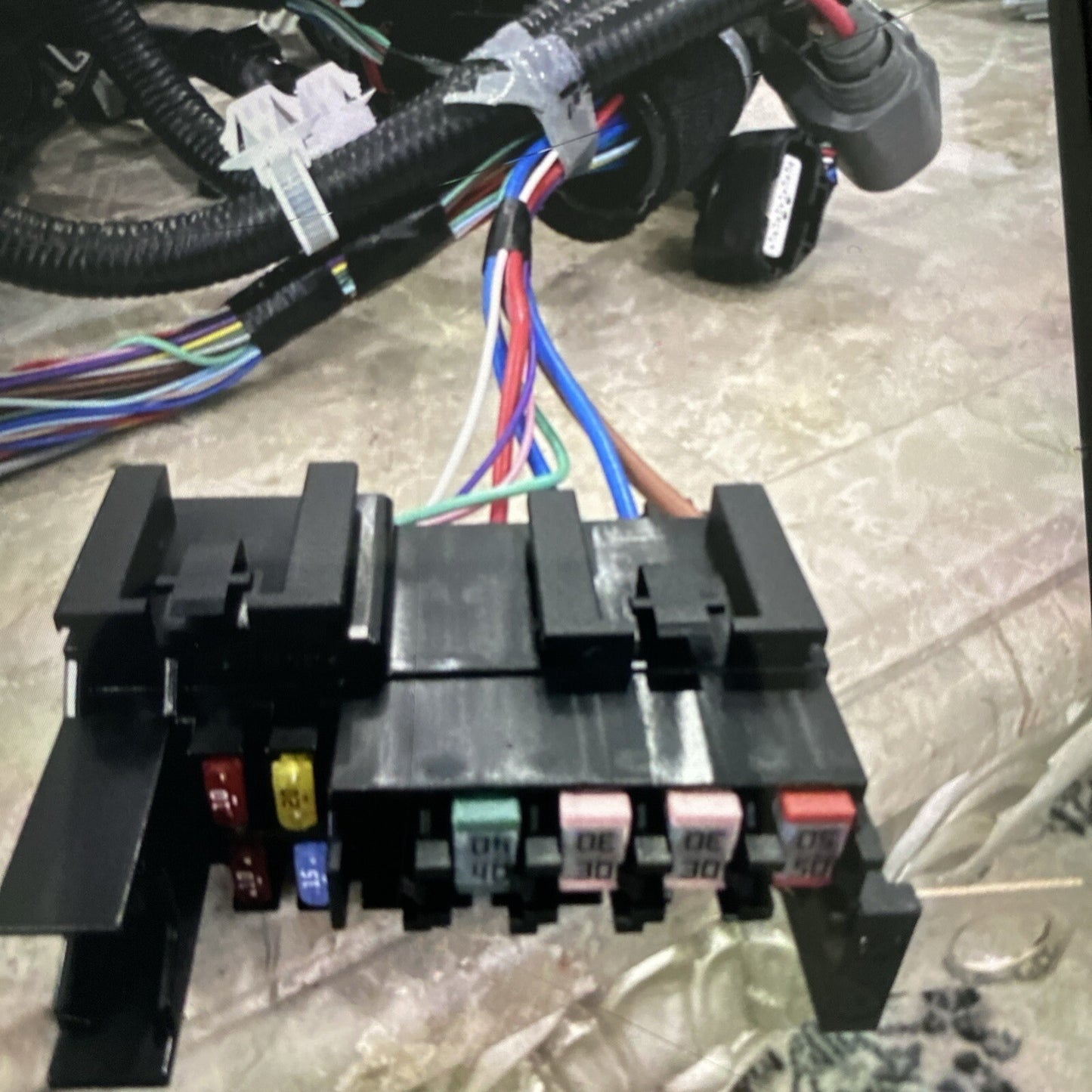 Genuine Mitsubishi Engine Harness MQ718393 2022 2023 2024 Mitsubishi Outlander