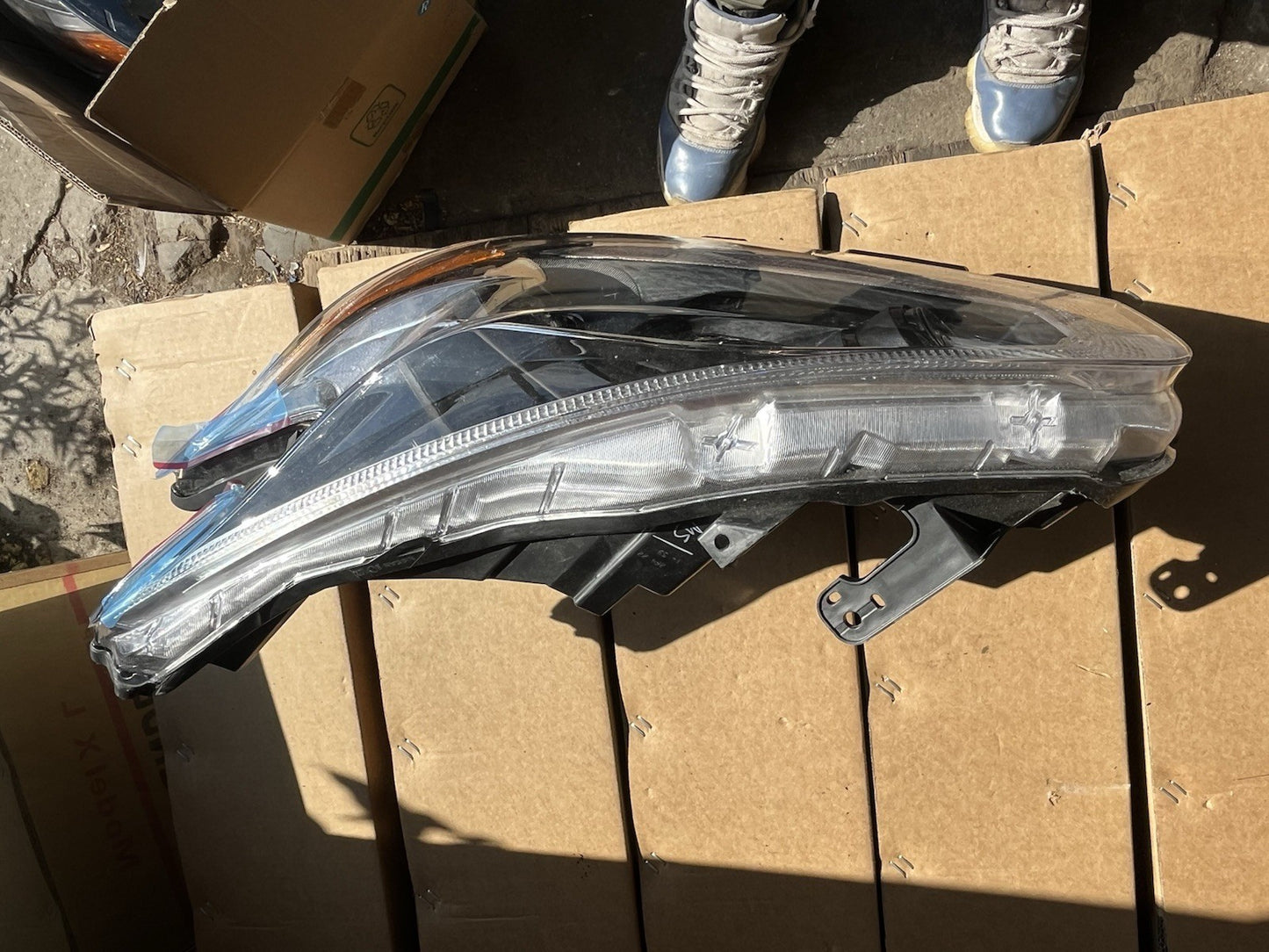 2018 Nissan Murano Headlight Left Side (driver Side ) OEM