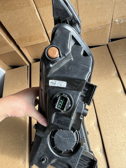 2022-2024 Huyndai Tucson Right Side (passenger) Headlight