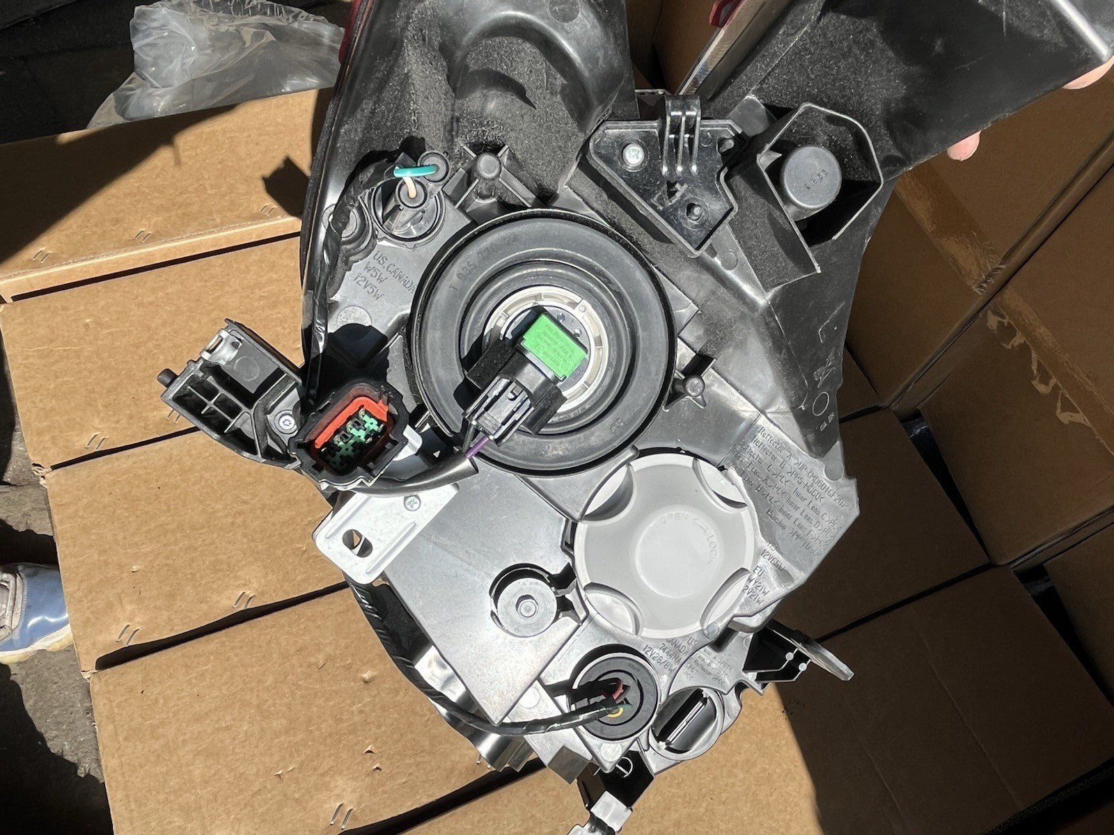 2018 Nissan Murano Headlight Left Side (driver Side ) OEM